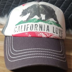 Billabong California love adjustable snap back curved bill trucker hat nwot